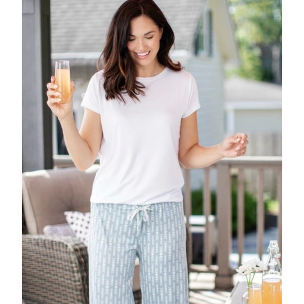 Hello Mello White Dream Tee Relaxed Fit Crewneck Loungewear Women Large NWT